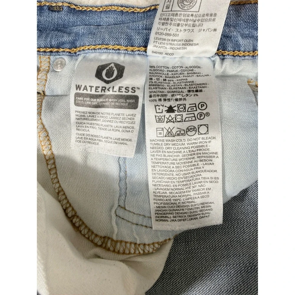 Levis 559 Relaxed Straight Jeans Mens 38x32 Light Wash Blue Good Denim Pants
